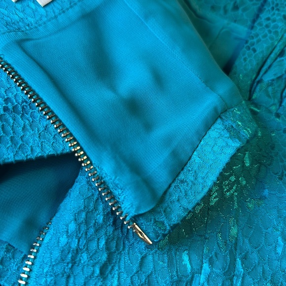 NWT ROTATE Birger Christensen ‘Petra’ Cropped Metallic Jacquard Top in Tile Blue - Picture 6 of 16